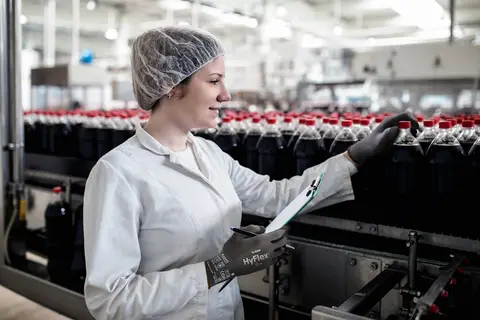 hyflex-11-840-emea-secondary-image-food-approved-1.webp